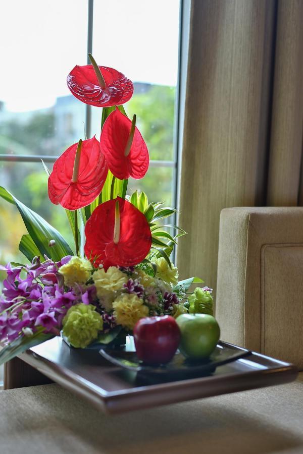Accord Chrome Hotel Chennai Eksteriør billede